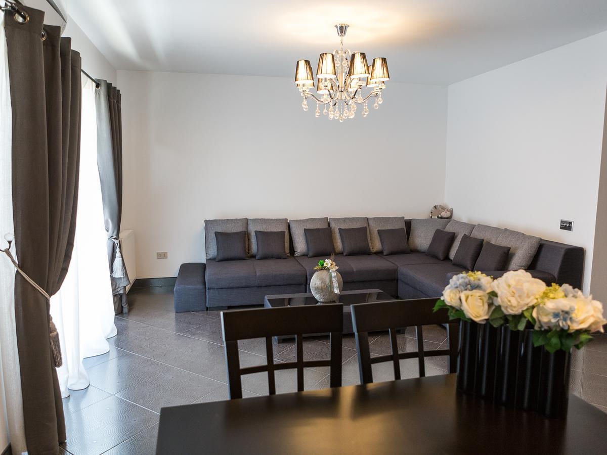 Casa Bella Apartments Bragadiru Екстер'єр фото