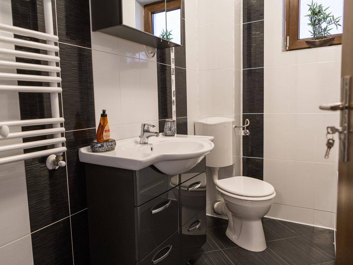Casa Bella Apartments Bragadiru Екстер'єр фото